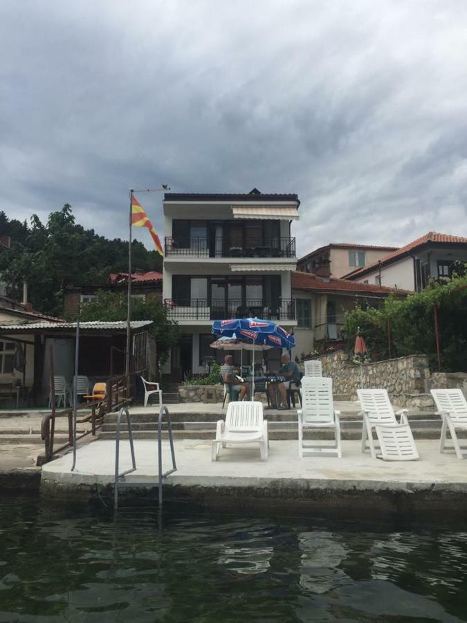 Beachfront Apartments Grunche Ohrid Extérieur photo